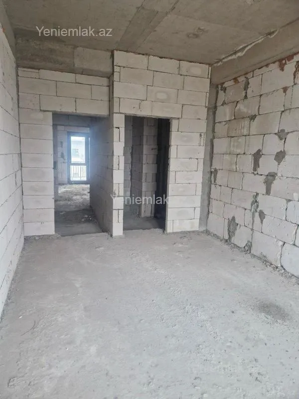 Satılır 3 otaqlı yeni tikili 130 m²