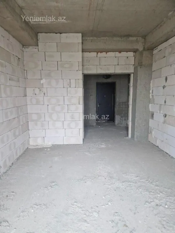 Satılır 3 otaqlı yeni tikili 130 m²