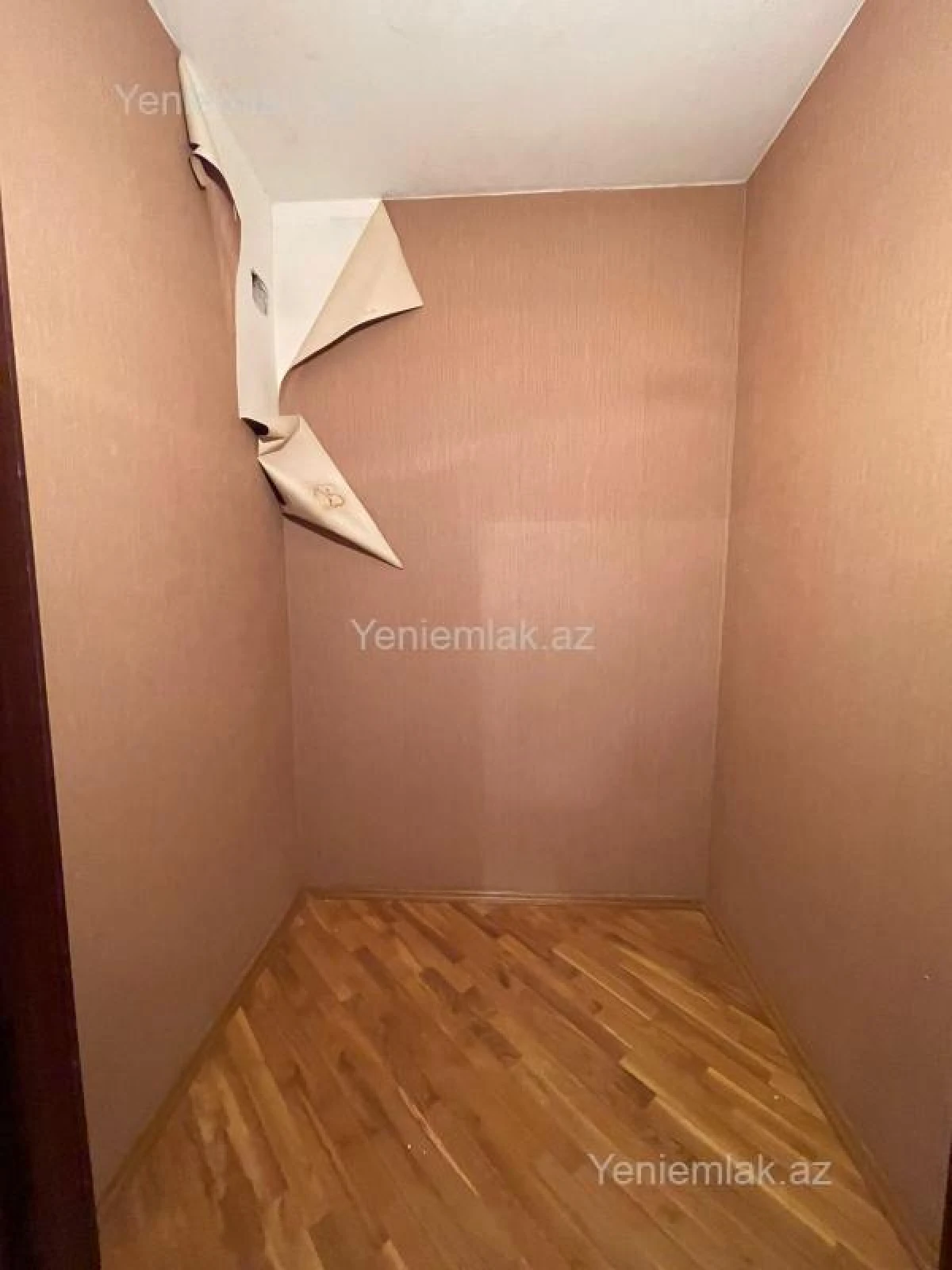Satılır 4 otaqlı yeni tikili 200 m²