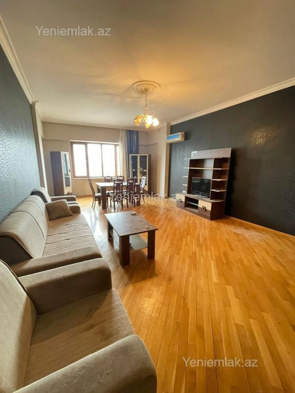 Satılır 4 otaqlı yeni tikili 200 m²