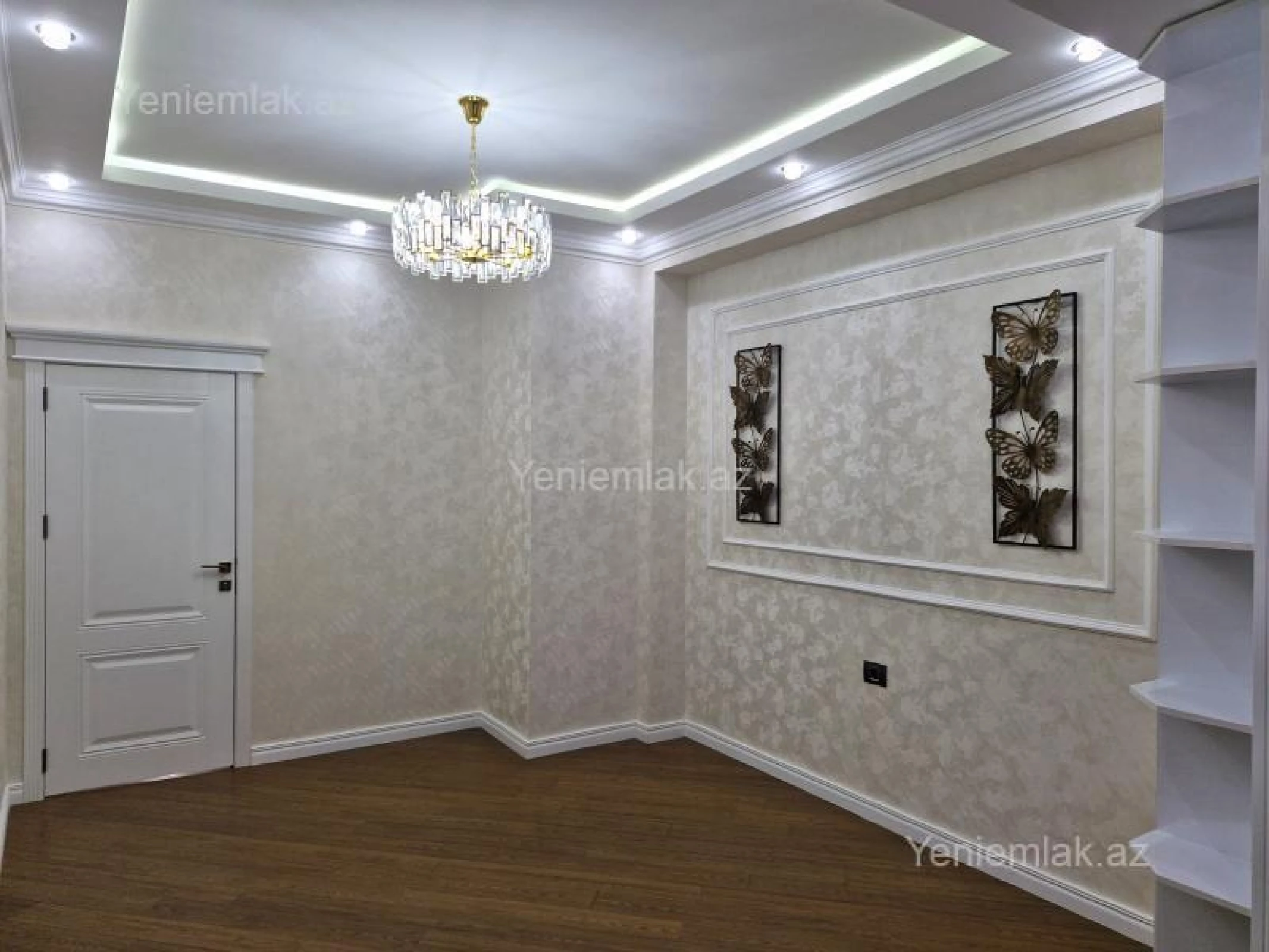 Satılır 3 otaqlı yeni tikili 115 m²