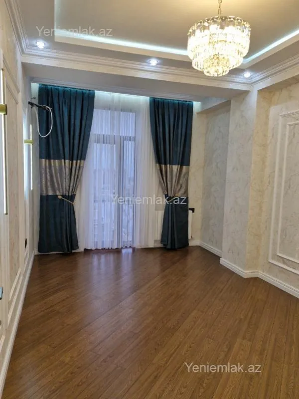 Satılır 3 otaqlı yeni tikili 115 m²