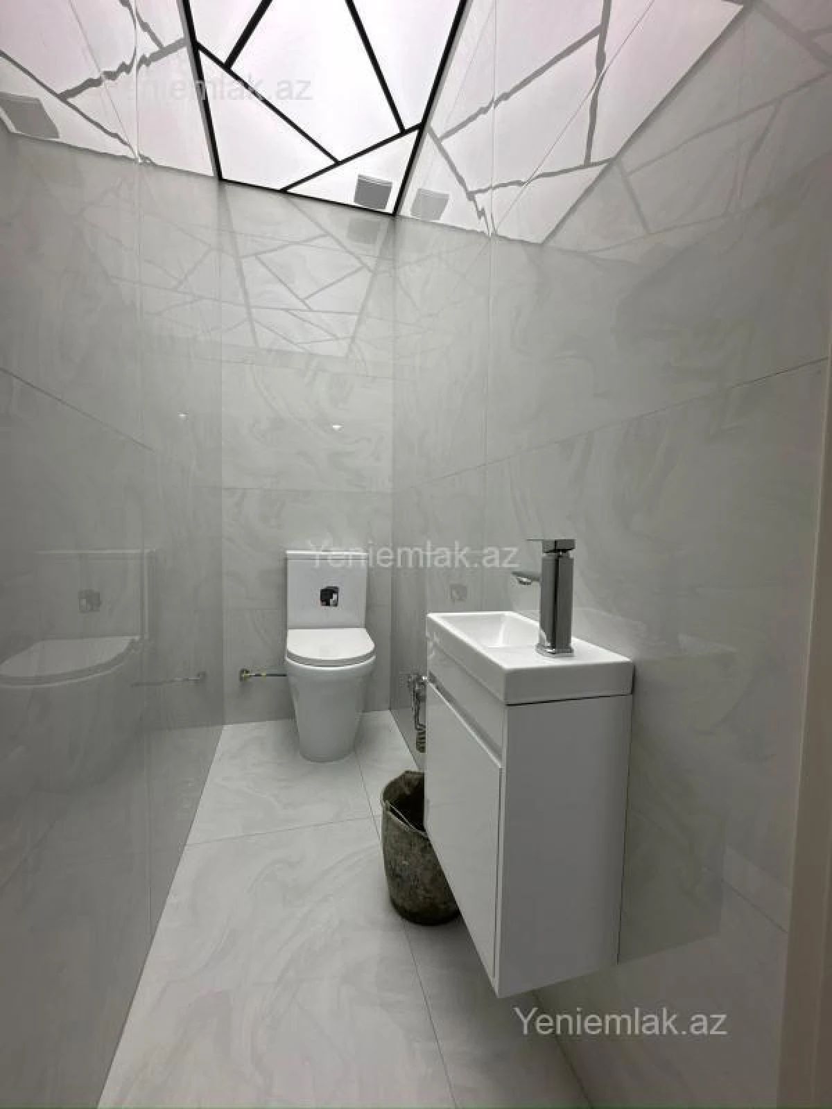 Satılır 3 otaqlı yeni tikili 86 m²