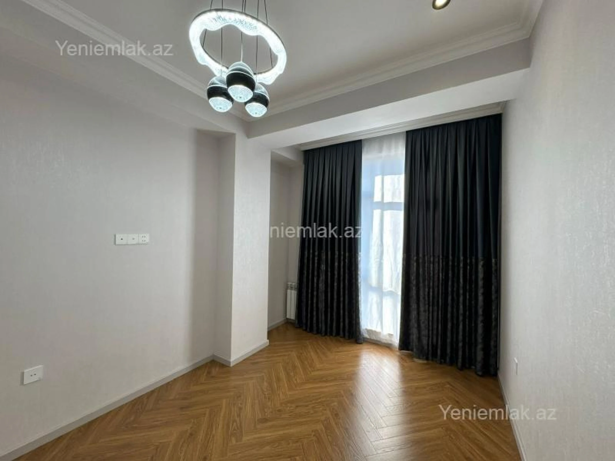 Satılır 3 otaqlı yeni tikili 86 m²