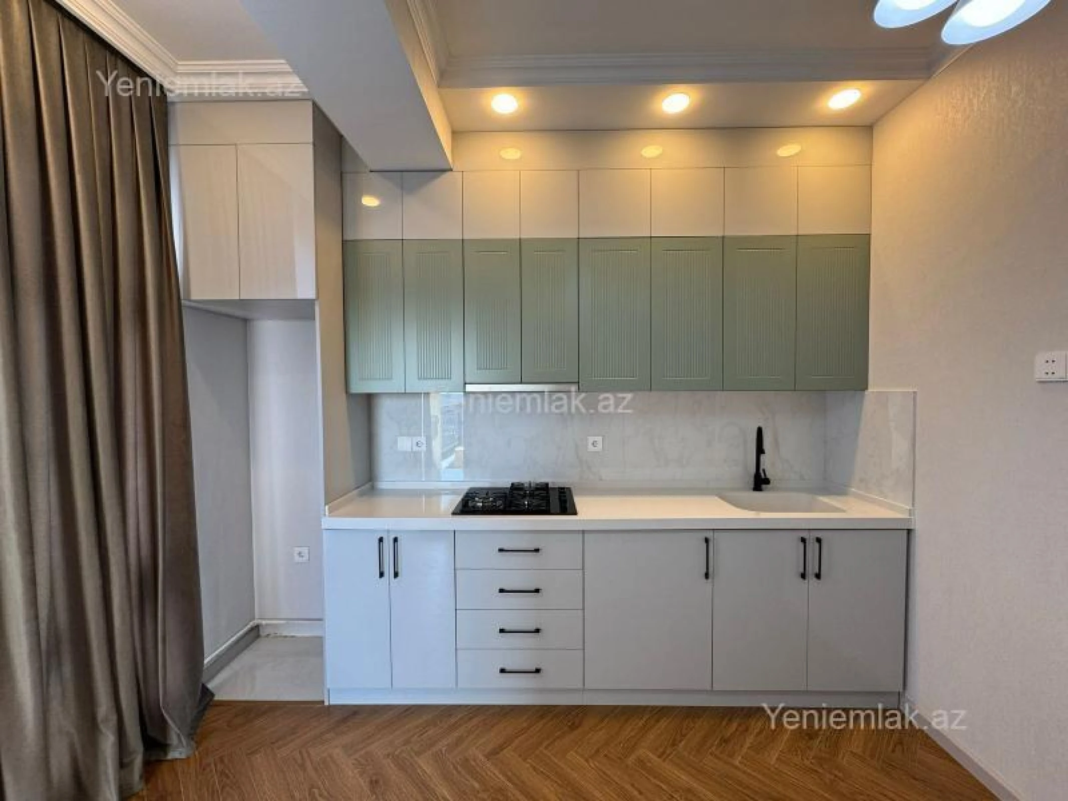 Satılır 3 otaqlı yeni tikili 86 m²