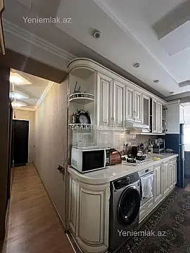 Satılır 3 otaqlı yeni tikili 75 m²