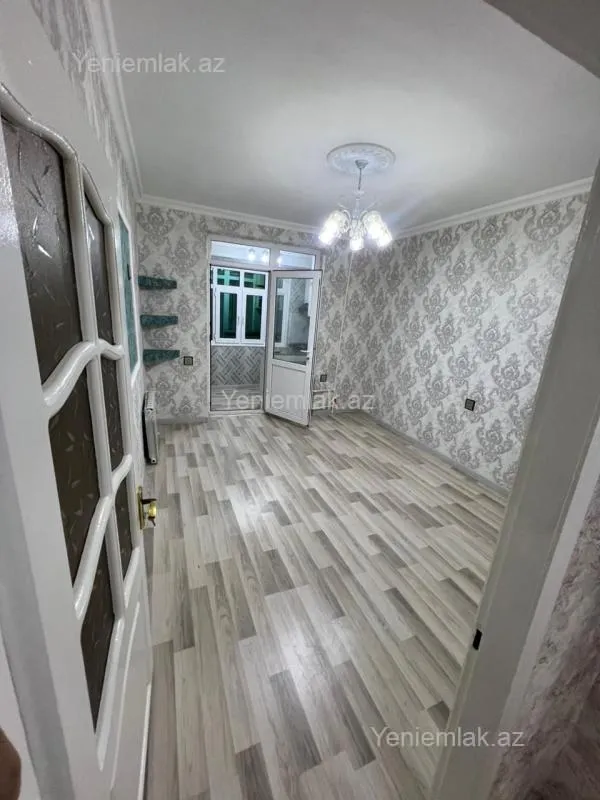Satılır 3 otaqlı köhnə tikili 45 m²