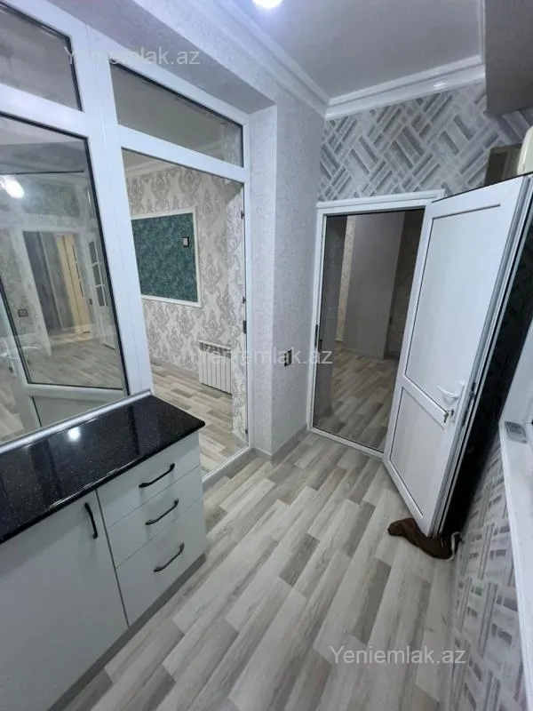 Satılır 3 otaqlı köhnə tikili 45 m²