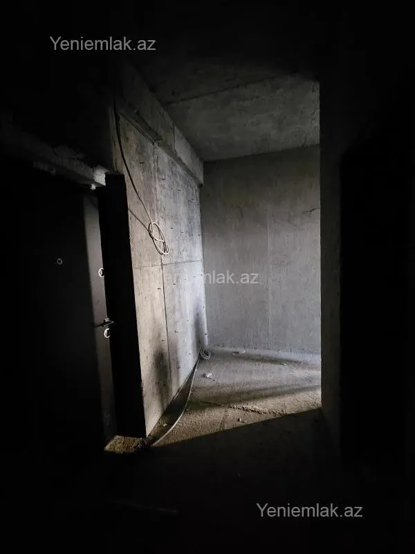 Satılır 2 otaqlı yeni tikili 68 m²