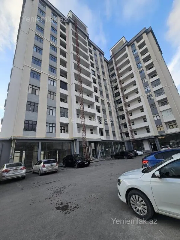 Satılır 2 otaqlı yeni tikili 68 m²