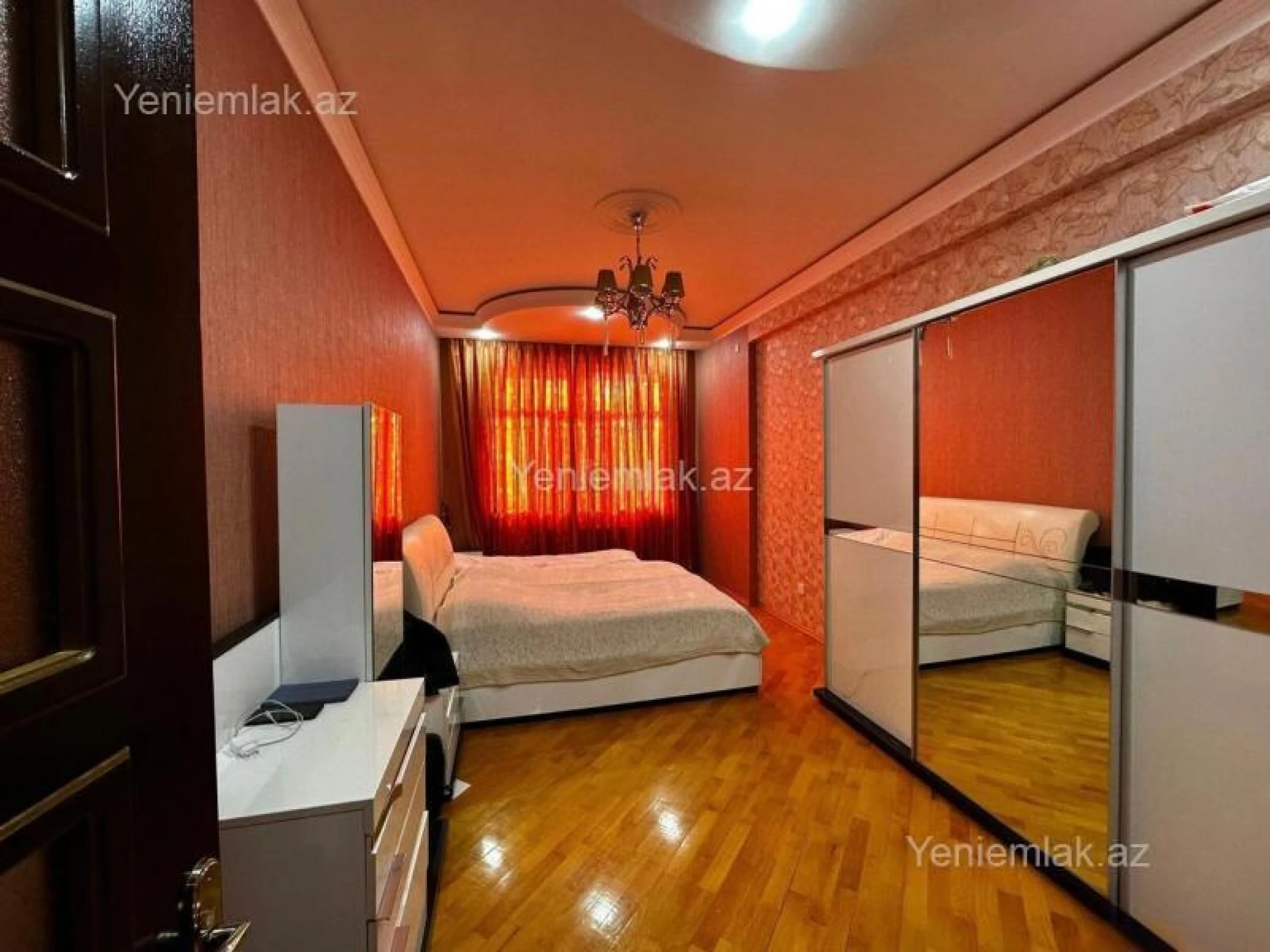 Satılır 3 otaqlı yeni tikili 144 m²