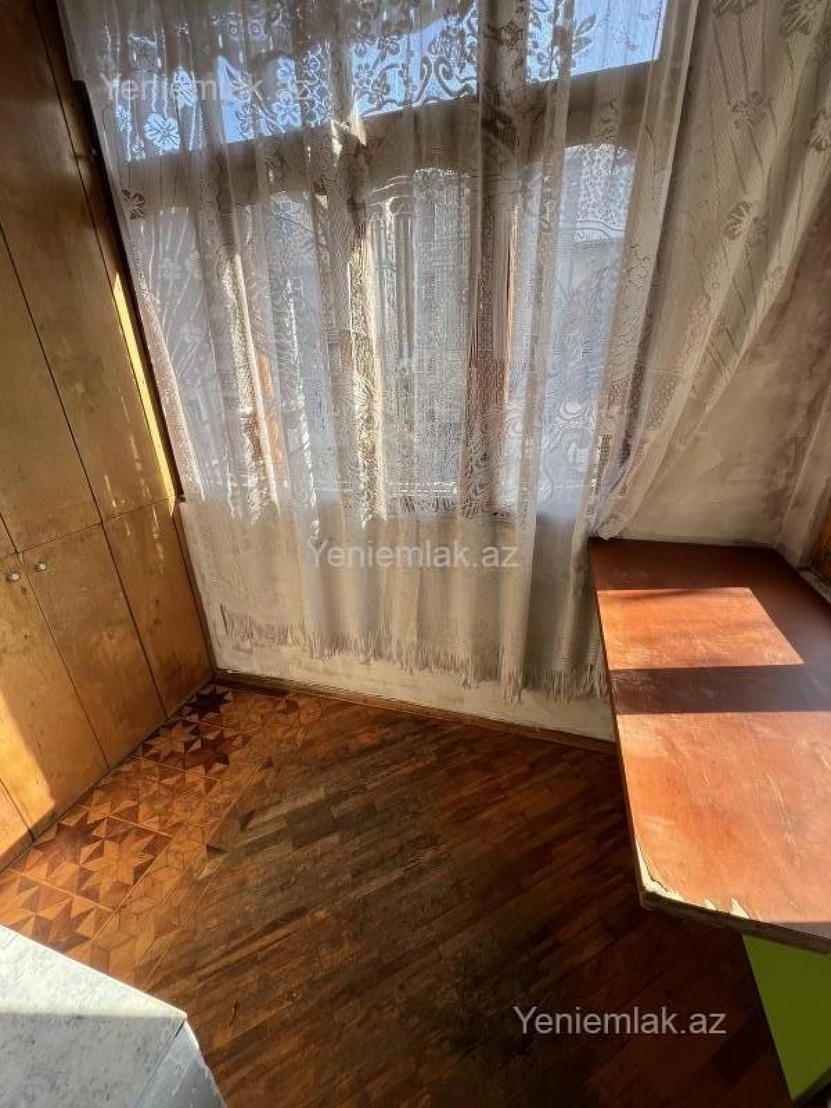 Satılır 2 otaqlı köhnə tikili 45 m²