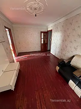 Satılır 2 otaqlı köhnə tikili 45 m²