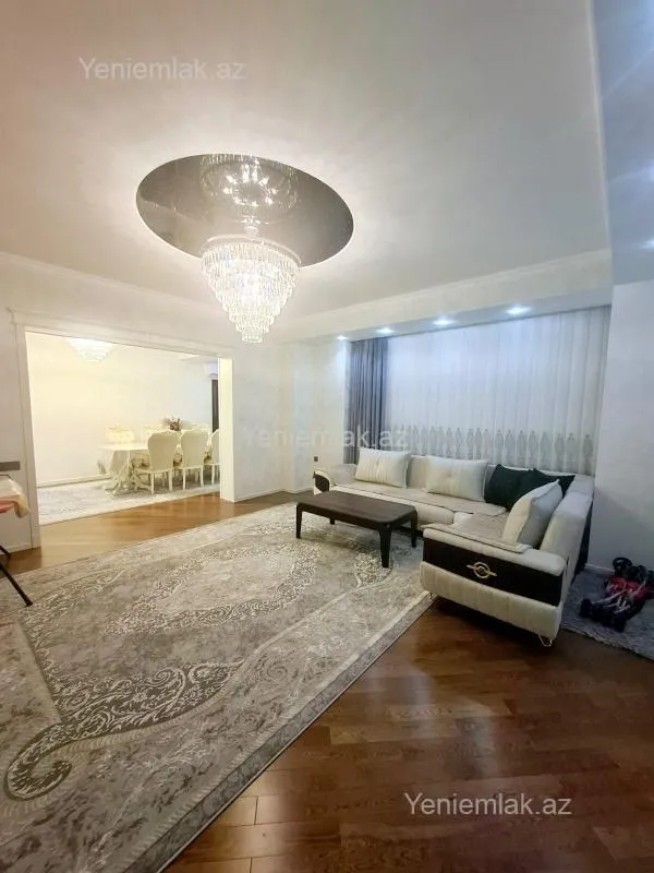 Satılır 3 otaqlı yeni tikili 137 m²