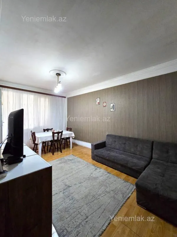 Satılır 3 otaqlı köhnə tikili 70 m²