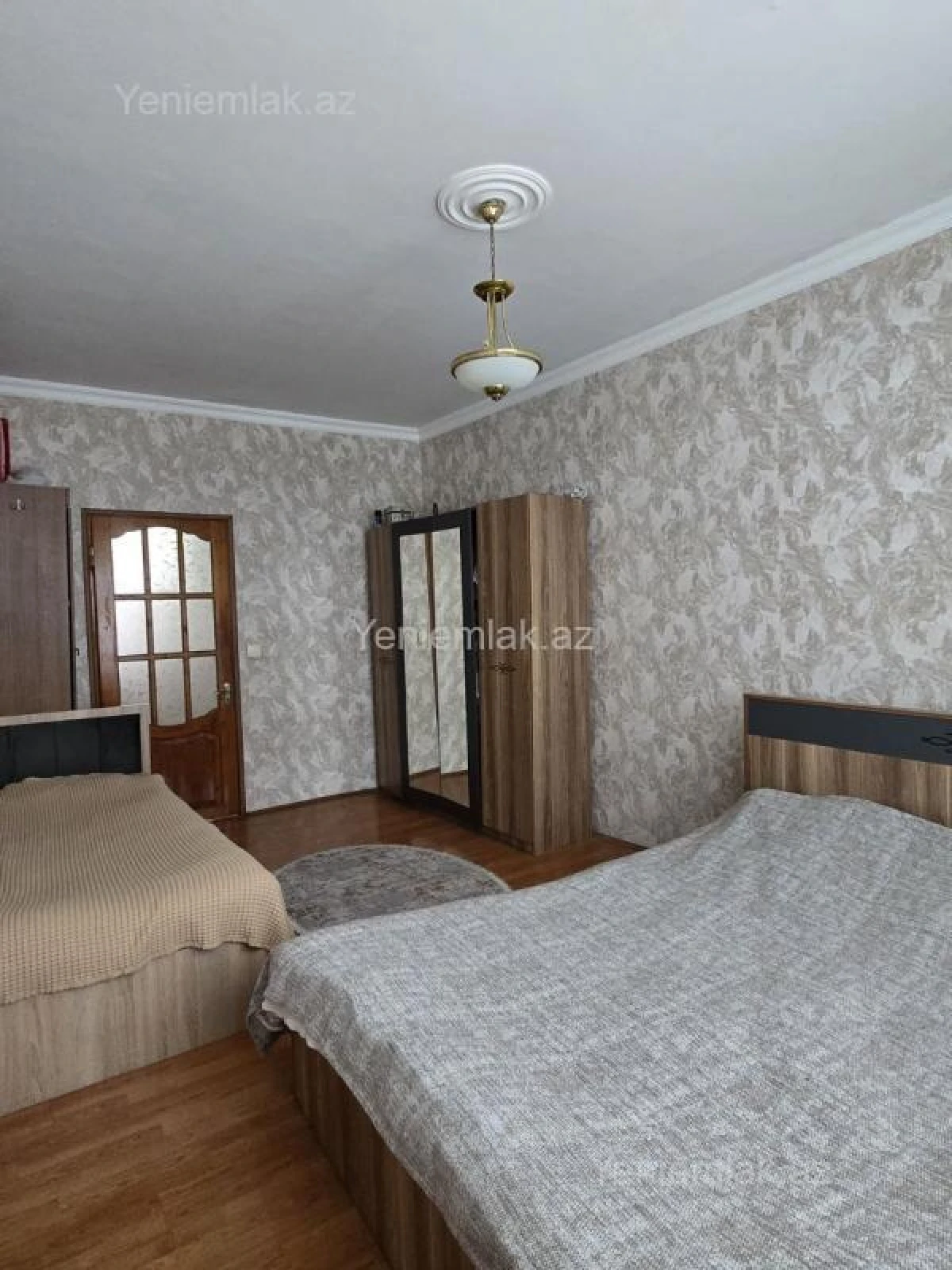 Satılır 3 otaqlı köhnə tikili 70 m²