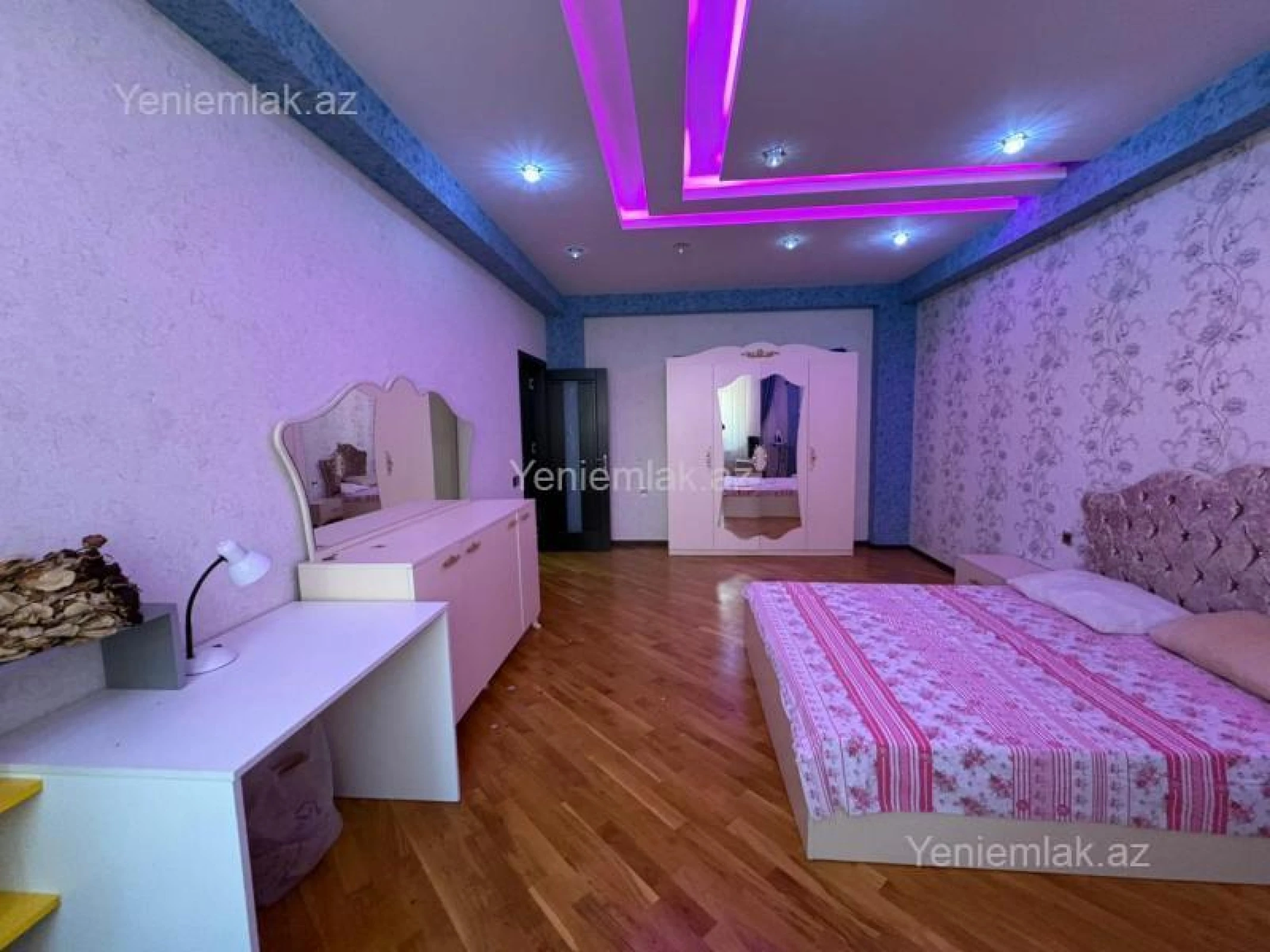 Satılır 3 otaqlı yeni tikili 95 m²