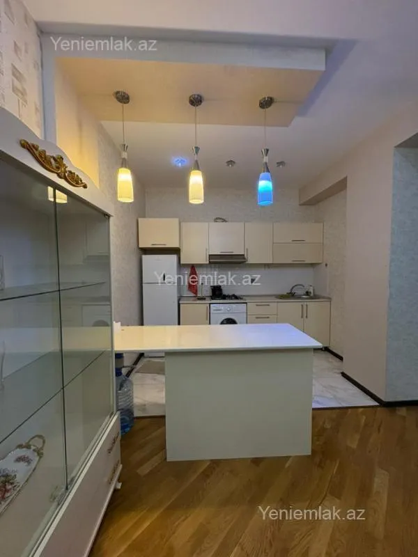 Satılır 3 otaqlı yeni tikili 95 m²