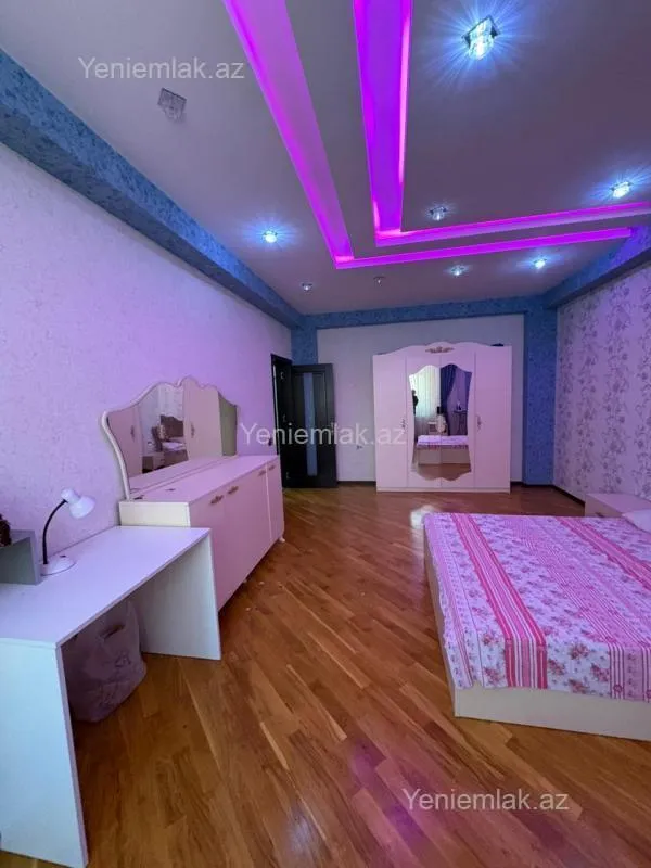 Satılır 3 otaqlı yeni tikili 95 m²
