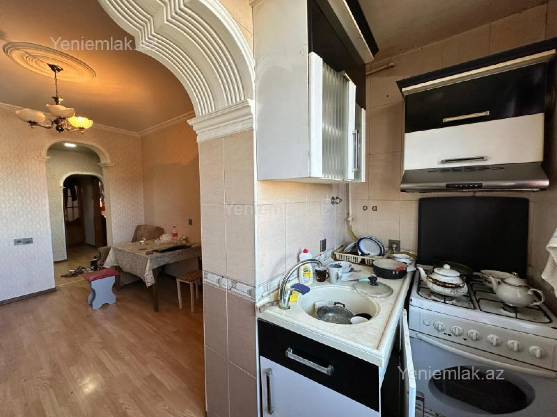 Satılır 2 otaqlı köhnə tikili 60 m²