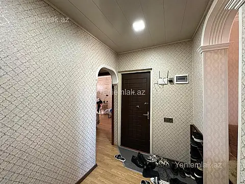 Satılır 2 otaqlı köhnə tikili 60 m²