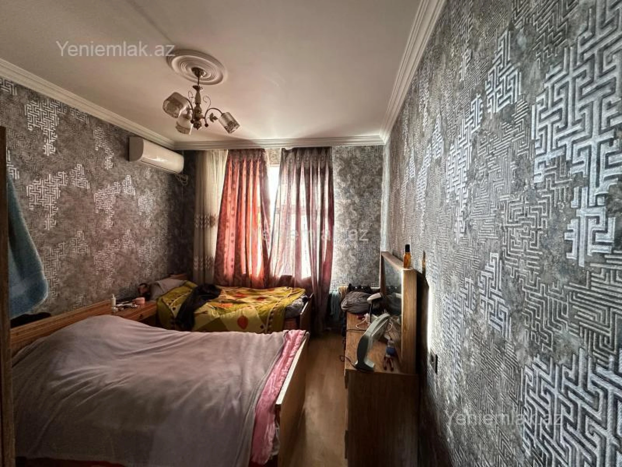 Satılır 2 otaqlı köhnə tikili 60 m²