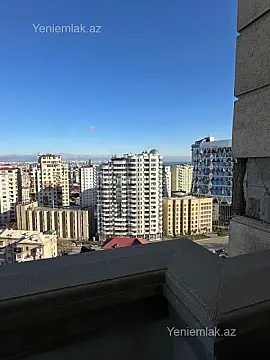 Satılır 4 otaqlı yeni tikili 160 m²