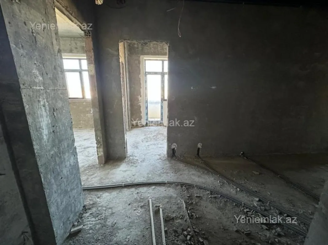 Satılır 4 otaqlı yeni tikili 160 m²