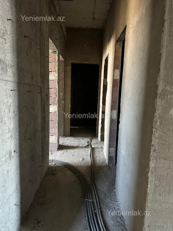 Satılır 4 otaqlı yeni tikili 160 m²