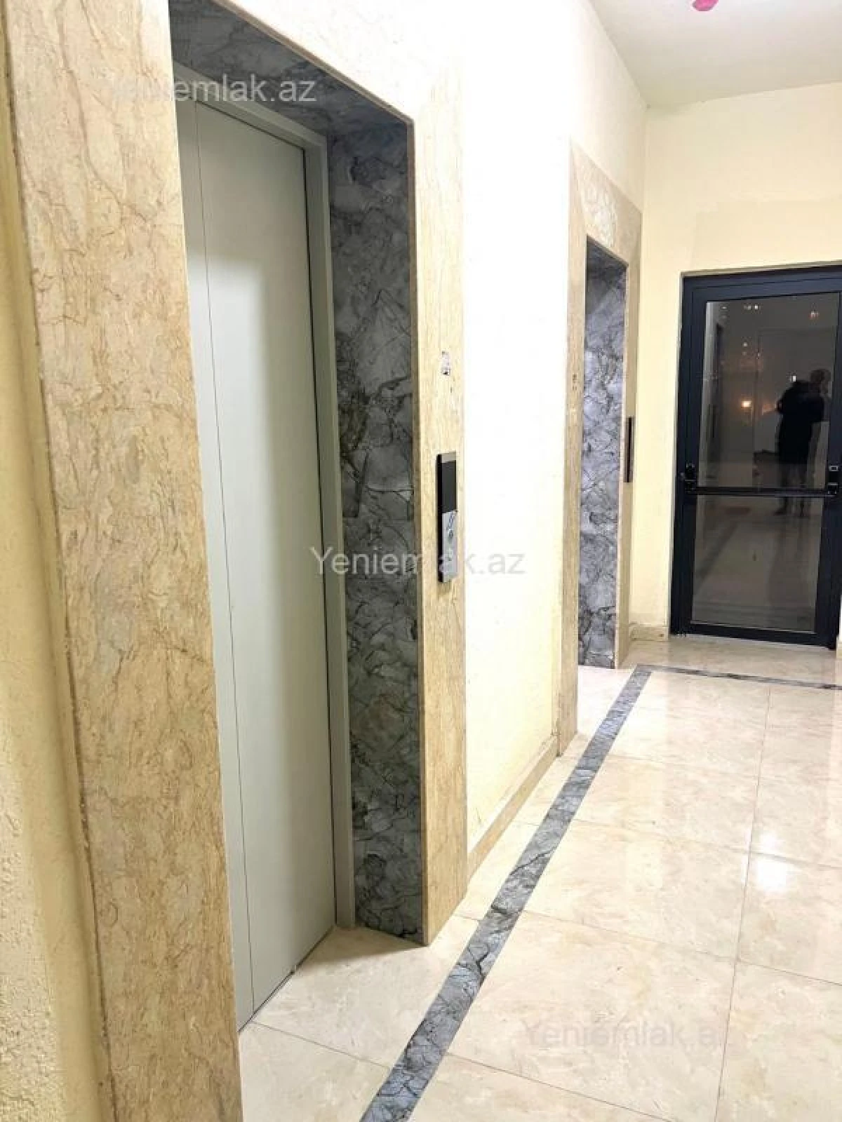 Kirayə verilir 2 otaqlı yeni tikili 47 m²