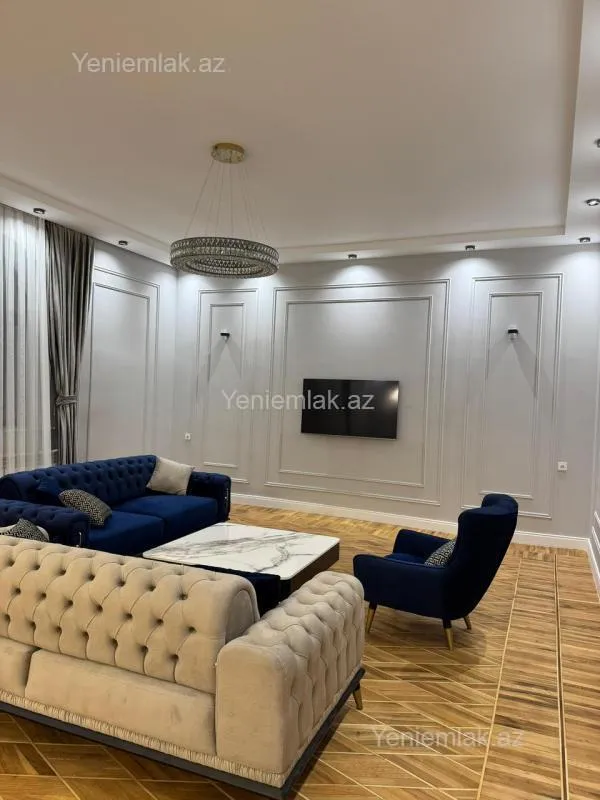 Satılır 6 otaqlı həyət evi 300 m²