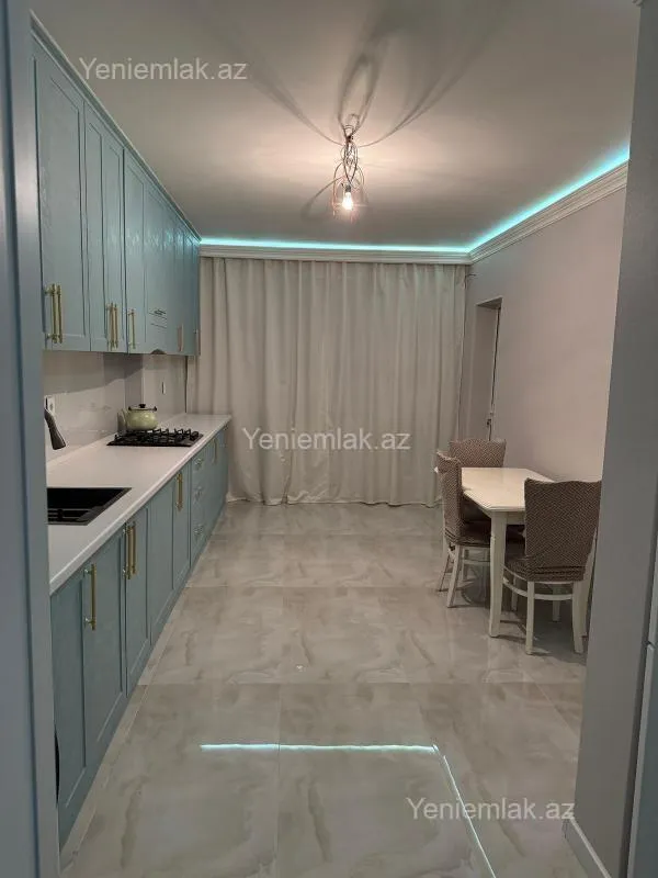 Satılır 5 otaqlı köhnə tikili 127 m²