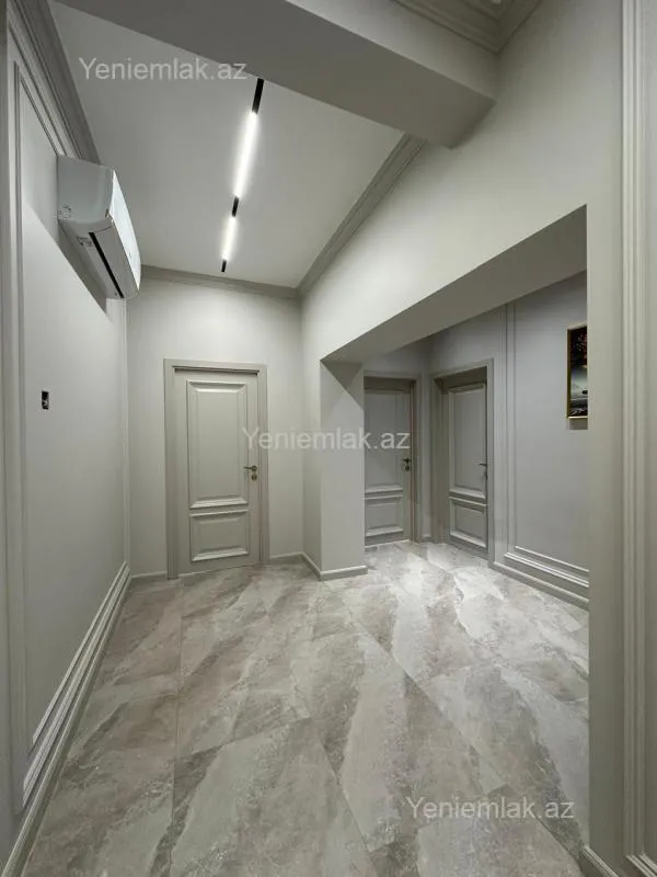 Satılır 3 otaqlı yeni tikili 118 m²