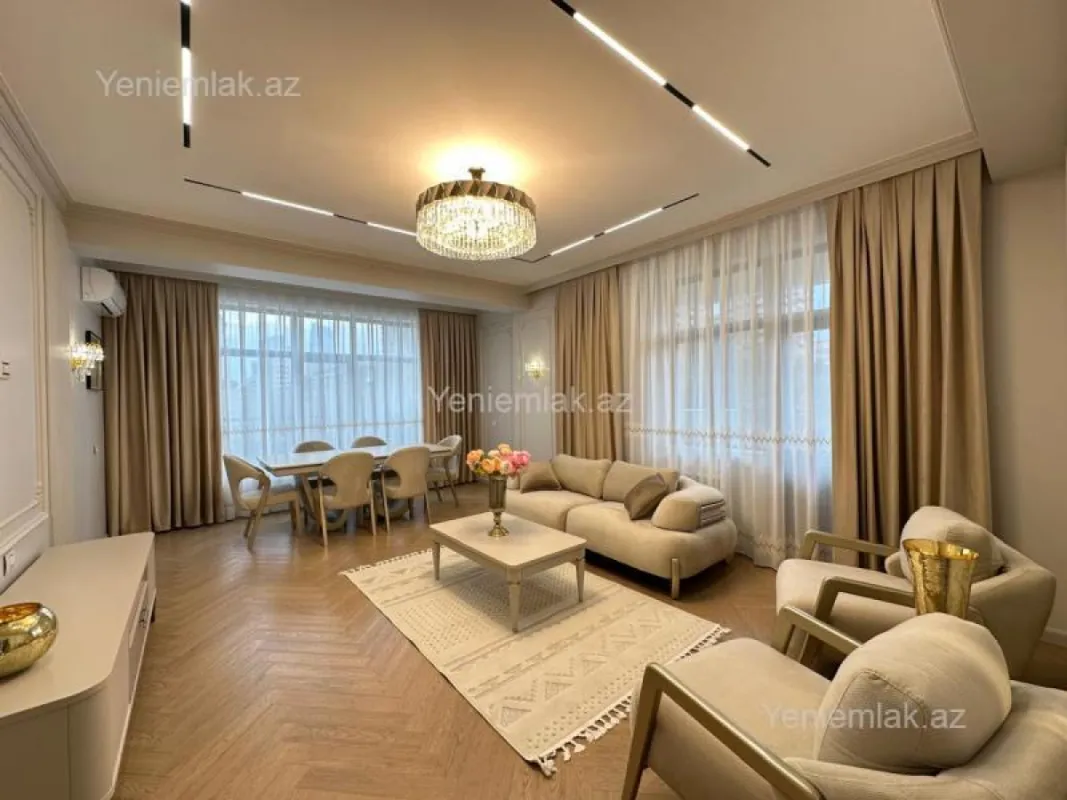 Satılır 3 otaqlı yeni tikili 118 m²