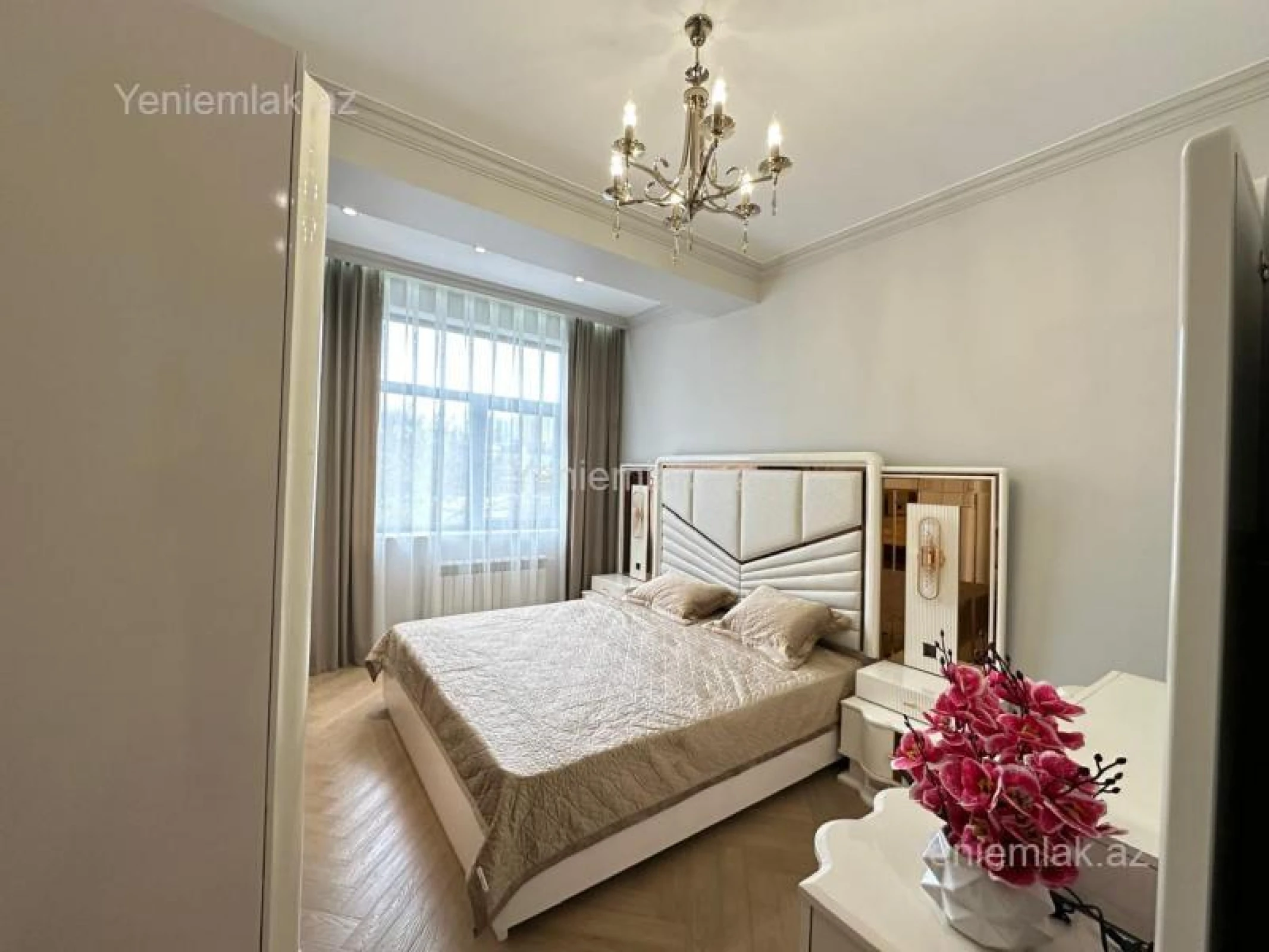 Satılır 3 otaqlı yeni tikili 118 m²