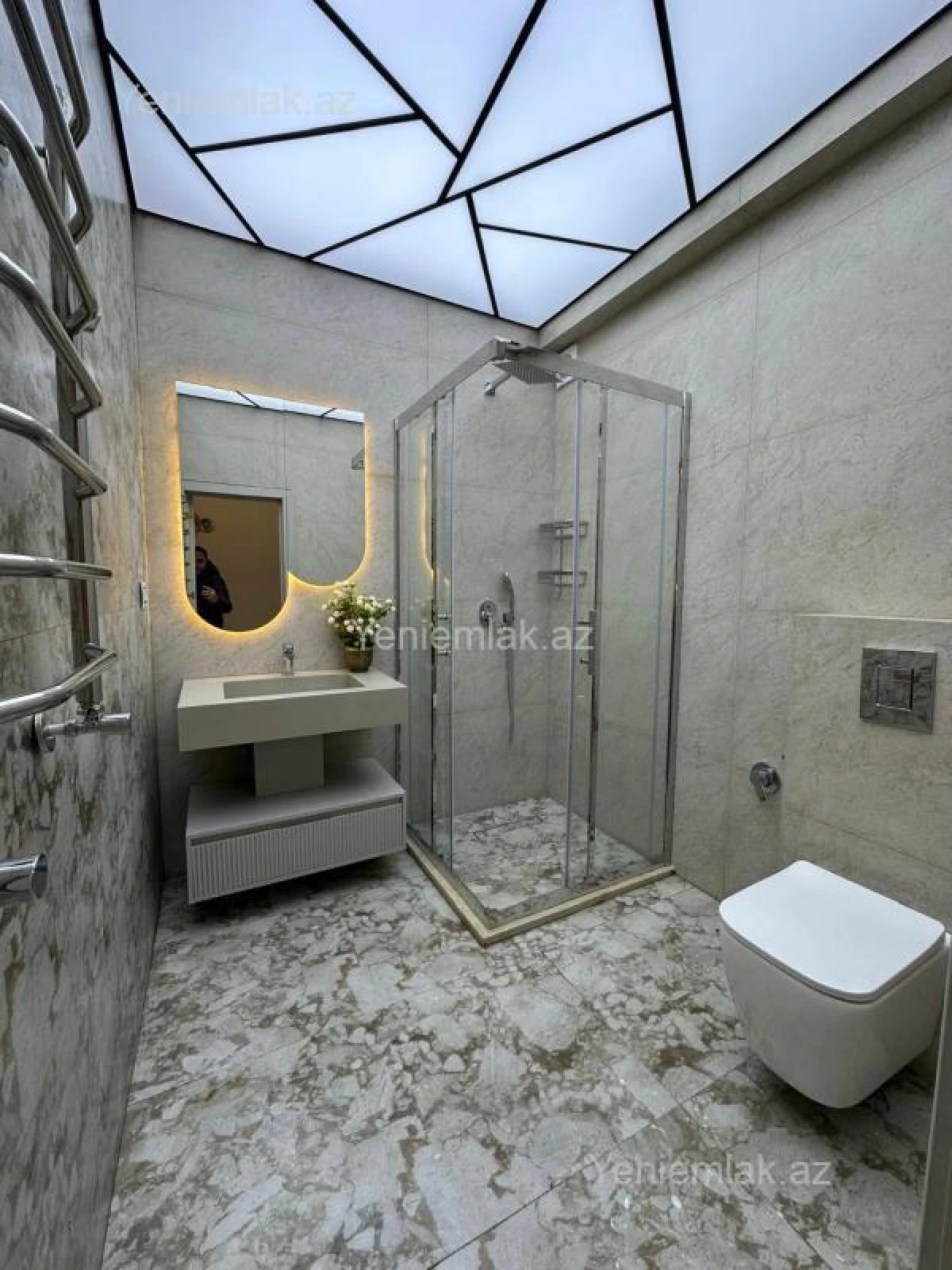 Satılır 3 otaqlı yeni tikili 118 m²