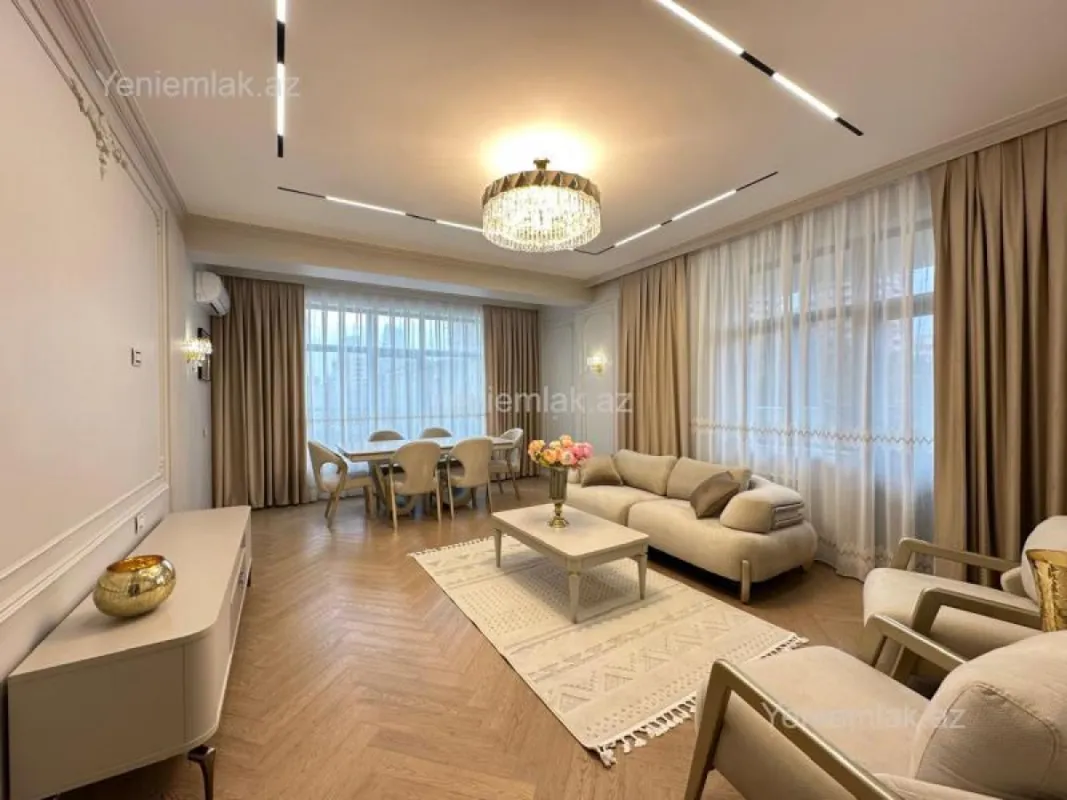 Satılır 3 otaqlı yeni tikili 118 m²
