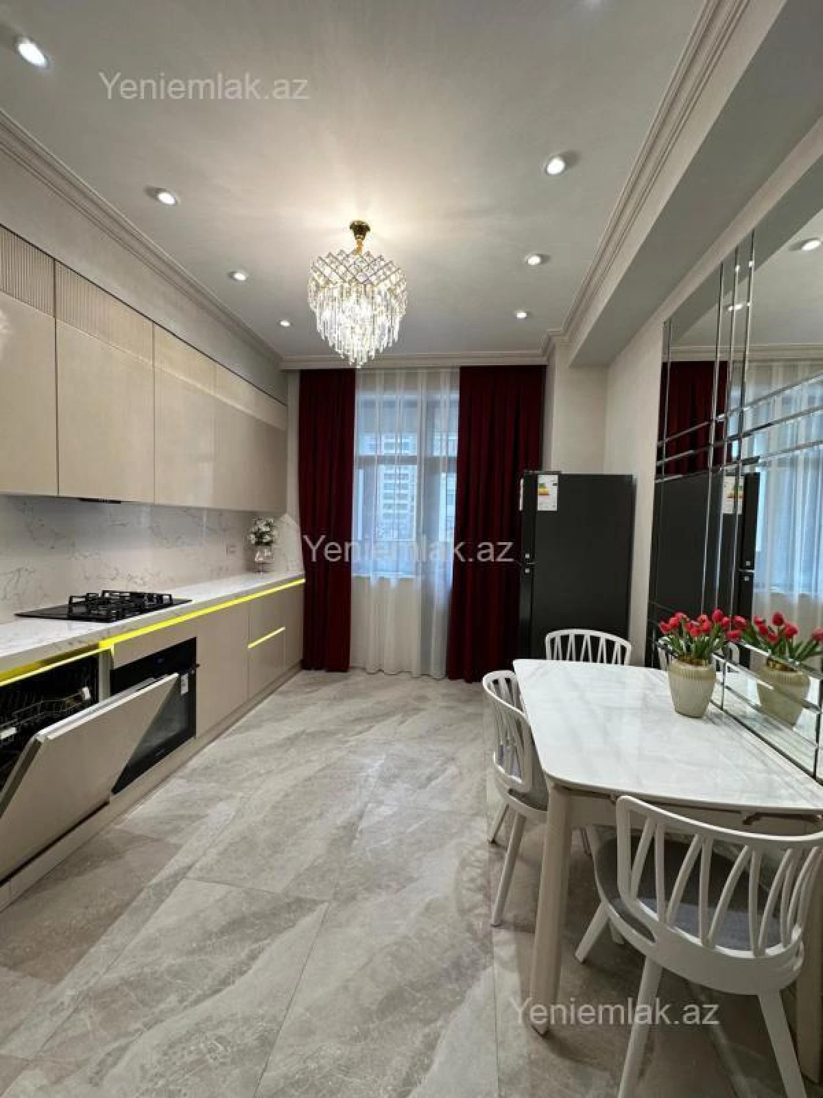 Satılır 3 otaqlı yeni tikili 118 m²