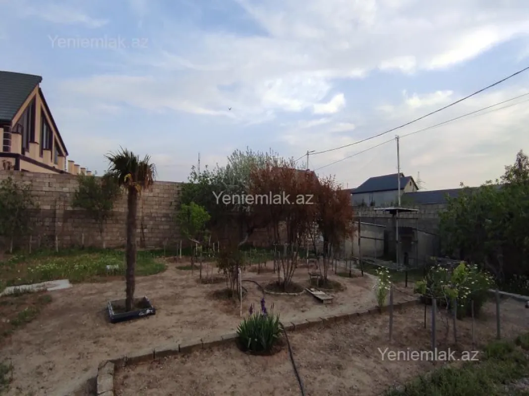 Satılır 3 otaqlı həyət evi 110 m²