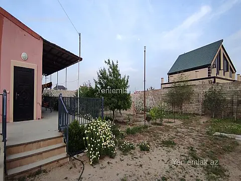 Satılır 3 otaqlı həyət evi 110 m²