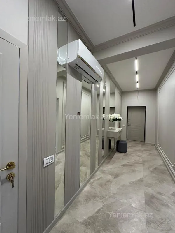 Satılır 3 otaqlı yeni tikili 112 m²