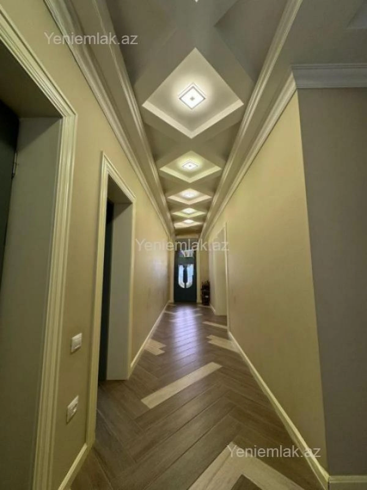 Satılır 5 otaqlı həyət evi 175 m²