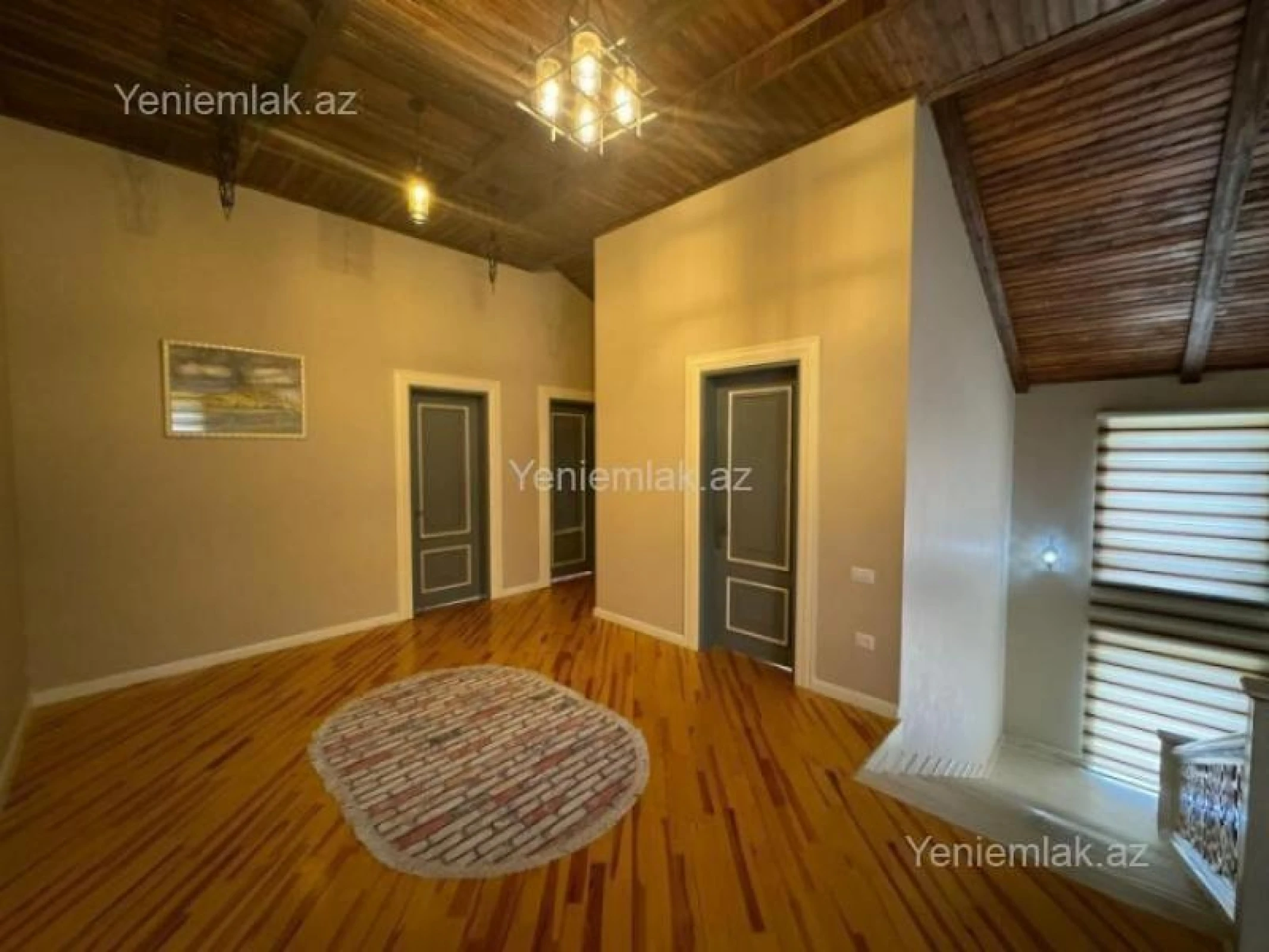 Satılır 5 otaqlı həyət evi 175 m²