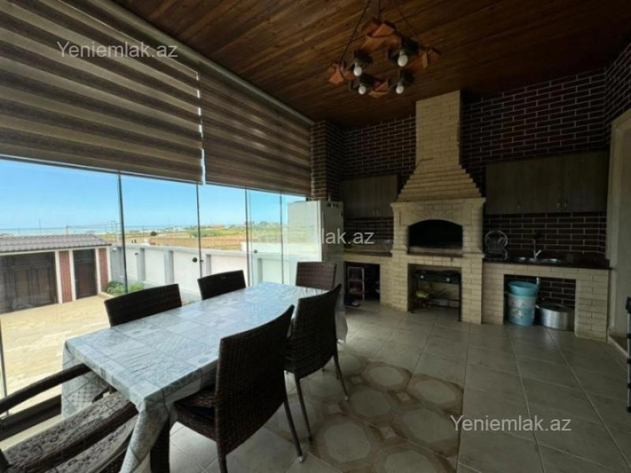 Satılır 5 otaqlı həyət evi 175 m²