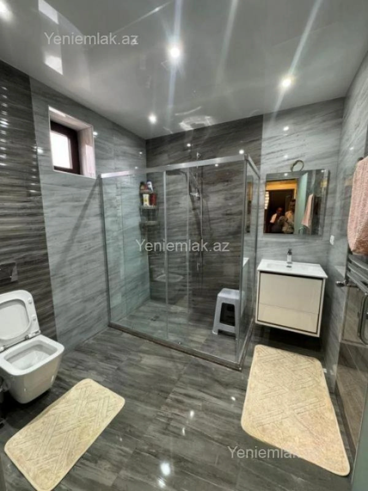 Satılır 5 otaqlı həyət evi 175 m²