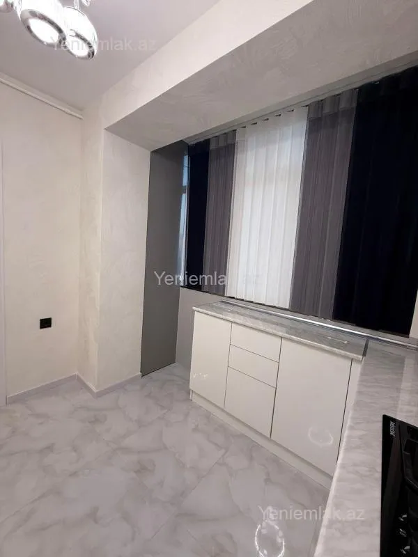 Satılır 3 otaqlı köhnə tikili 65 m²