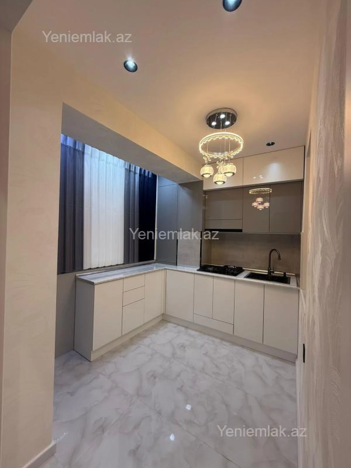 Satılır 3 otaqlı köhnə tikili 65 m²