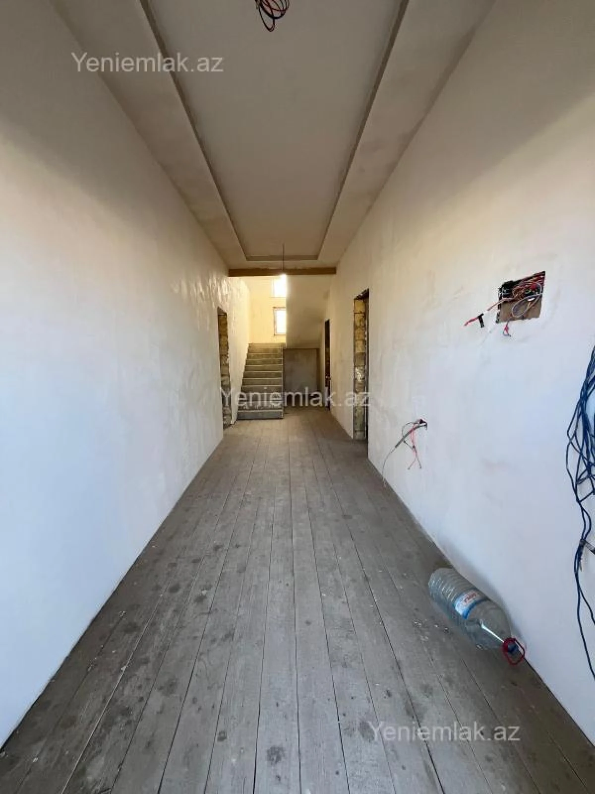 Satılır 6 otaqlı həyət evi 200 m²