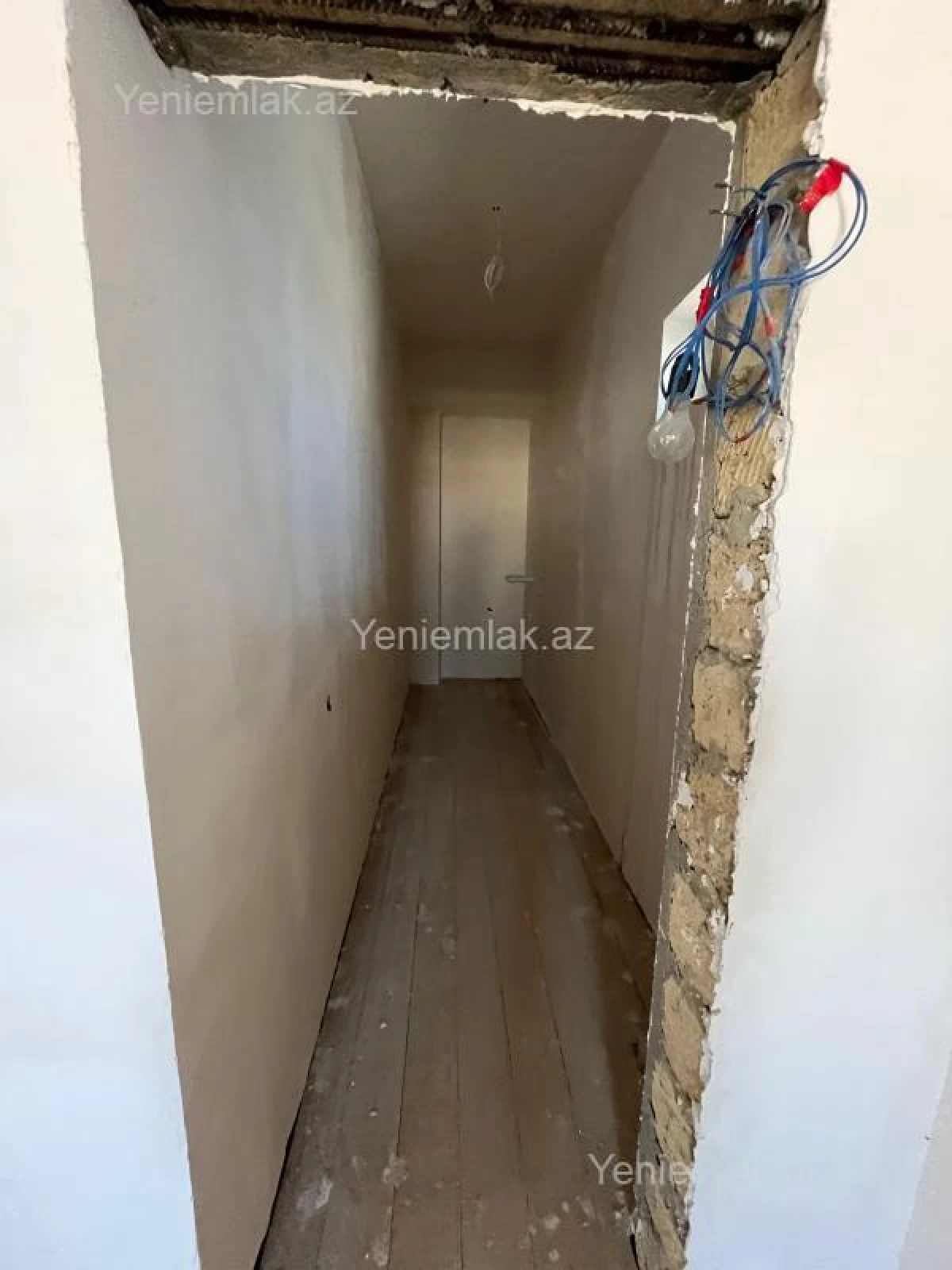 Satılır 6 otaqlı həyət evi 200 m²