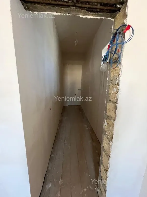 Satılır 6 otaqlı həyət evi 200 m²